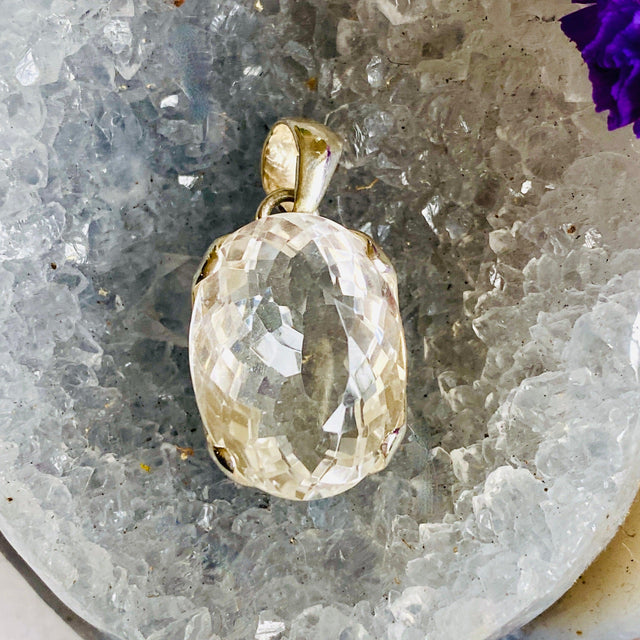 Clear Quartz oval faceted pendant KPGJ2689 - Nature's Magick