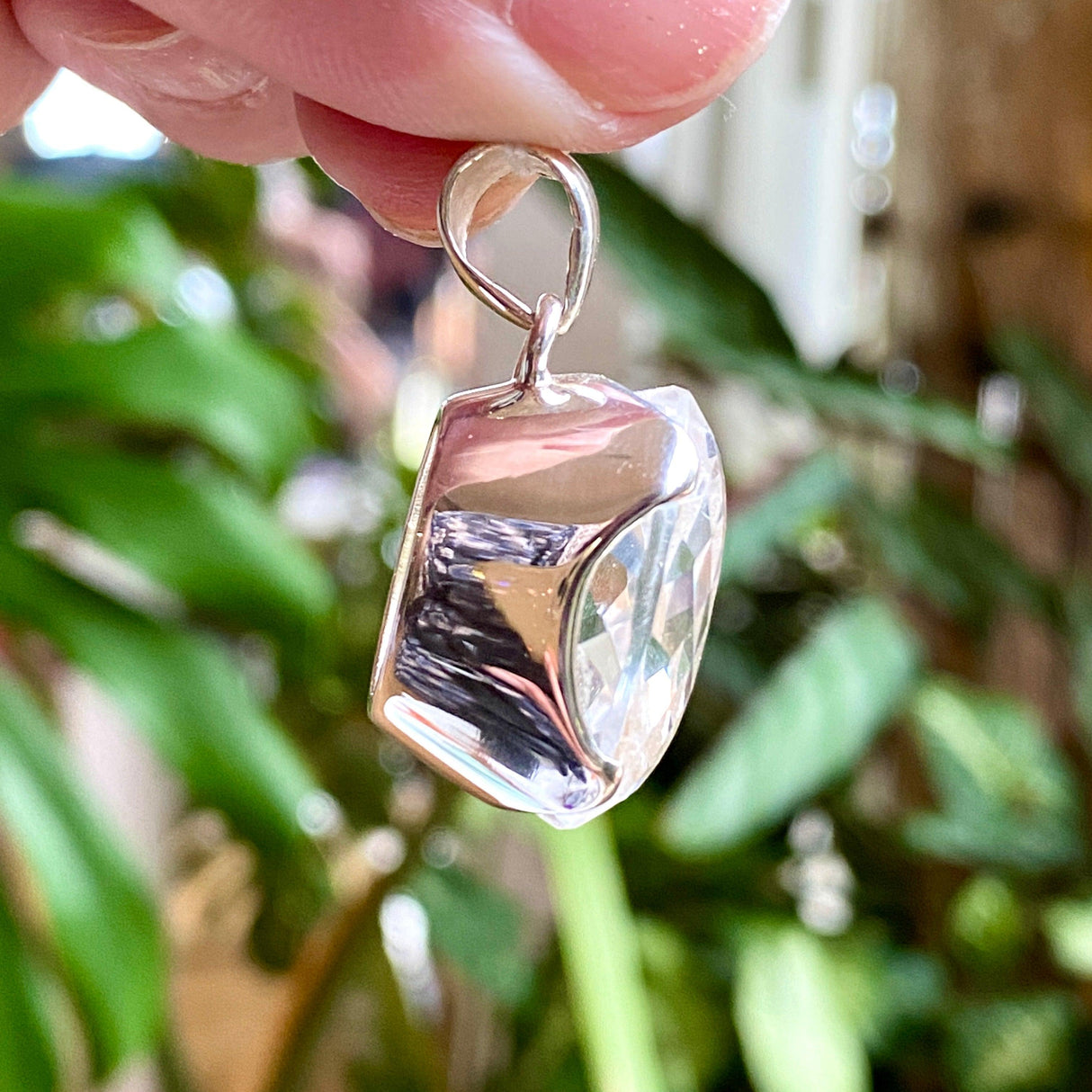 Clear Quartz oval faceted pendant KPGJ2689 - Nature's Magick