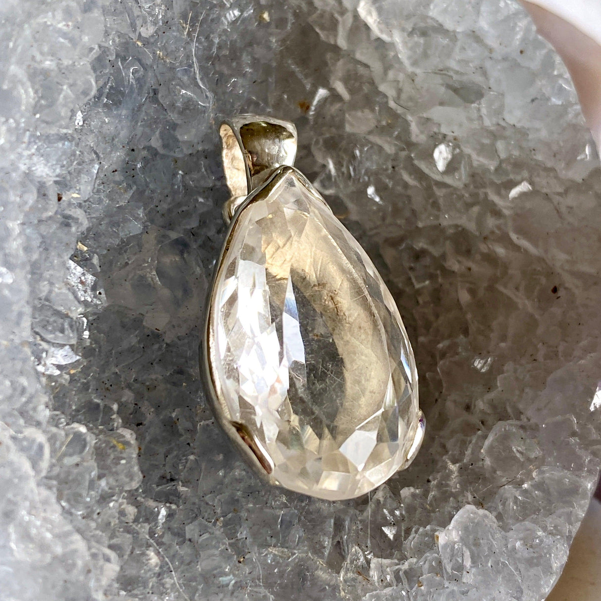 Clear Quartz teardrop faceted pendant KPGJ2692 - Nature's Magick