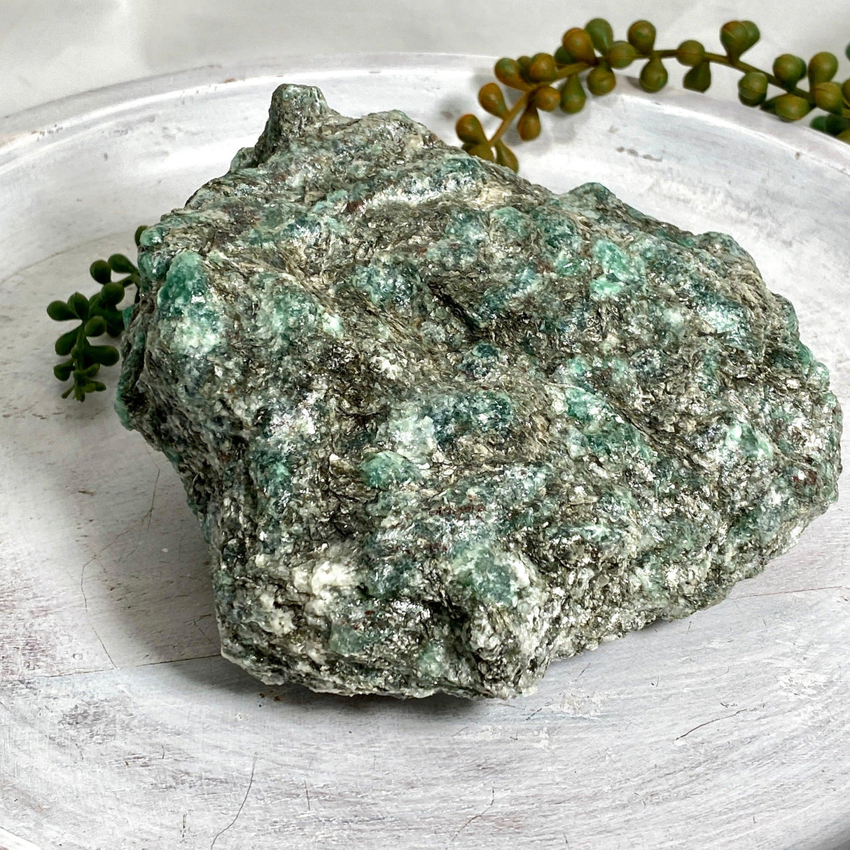 Emerald raw cluster CR2395 - Nature's Magick