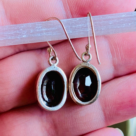 Garnet faceted oval earrings KEGJ813 - Nature's Magick