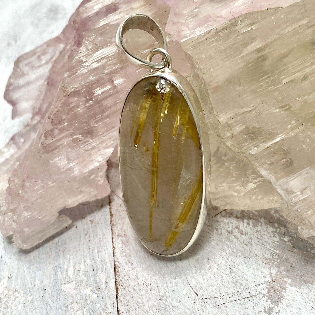 Golden Rutilated Quartz oval pendant KPGJ3242 - Nature's Magick