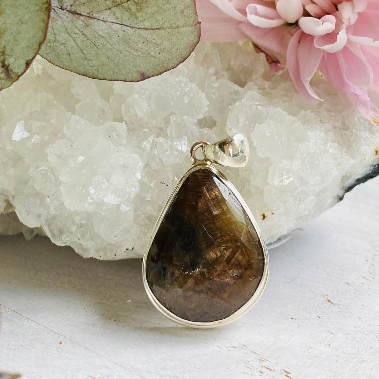 Golden Sapphire teardrop pendant KPGJ2960 - Nature's Magick