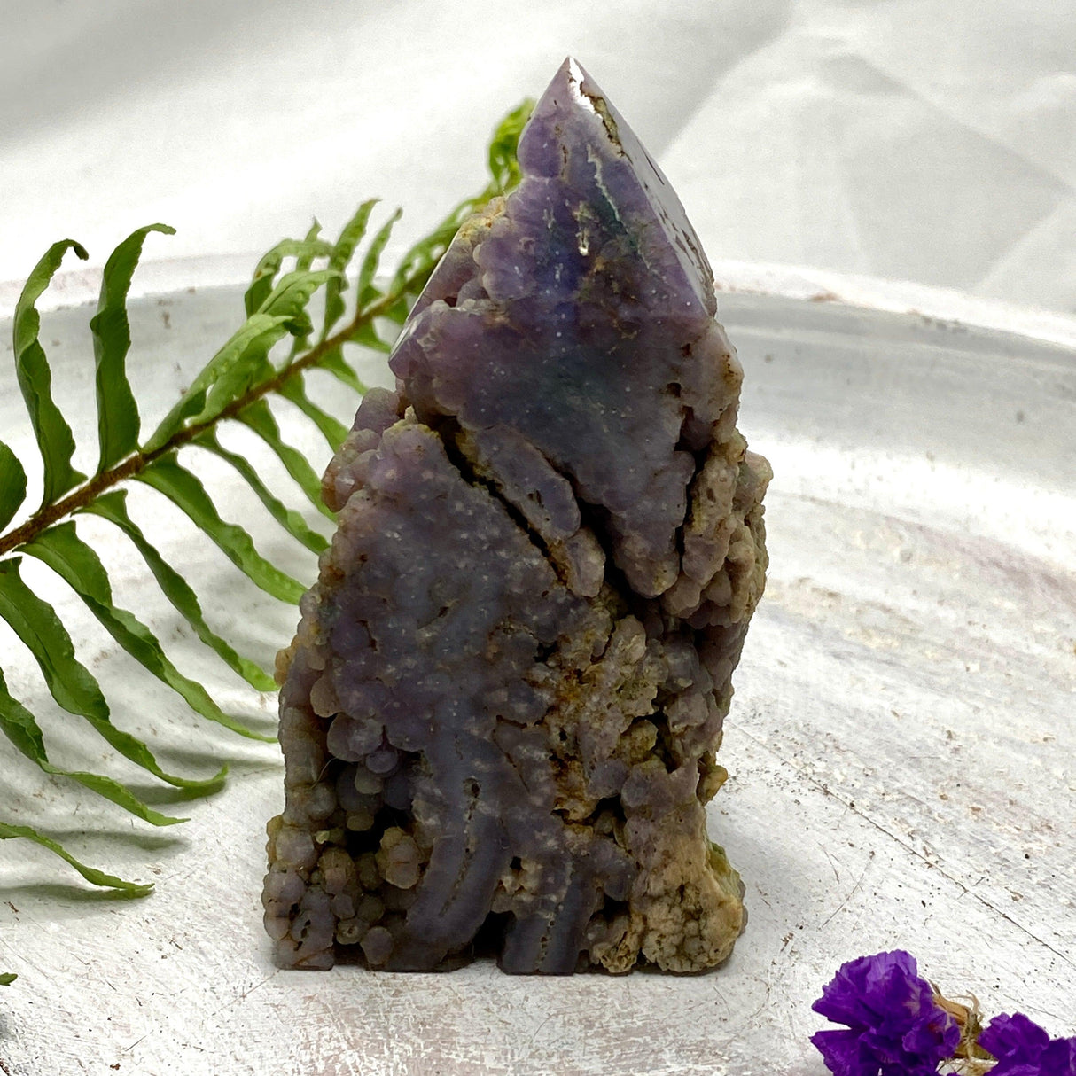 Grape Agate Point GAP-01 - Nature's Magick