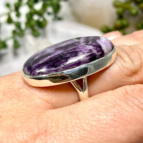 Kammererite oval cabochon ring s.7 KRGJ2389 - Nature's Magick