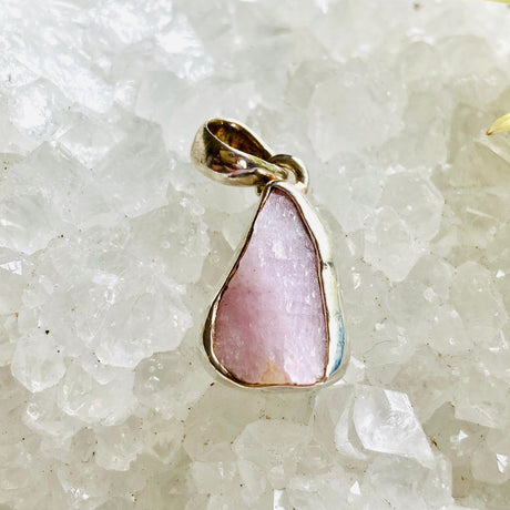 Kunzite petite raw pendant PPR-KUN - Nature's Magick