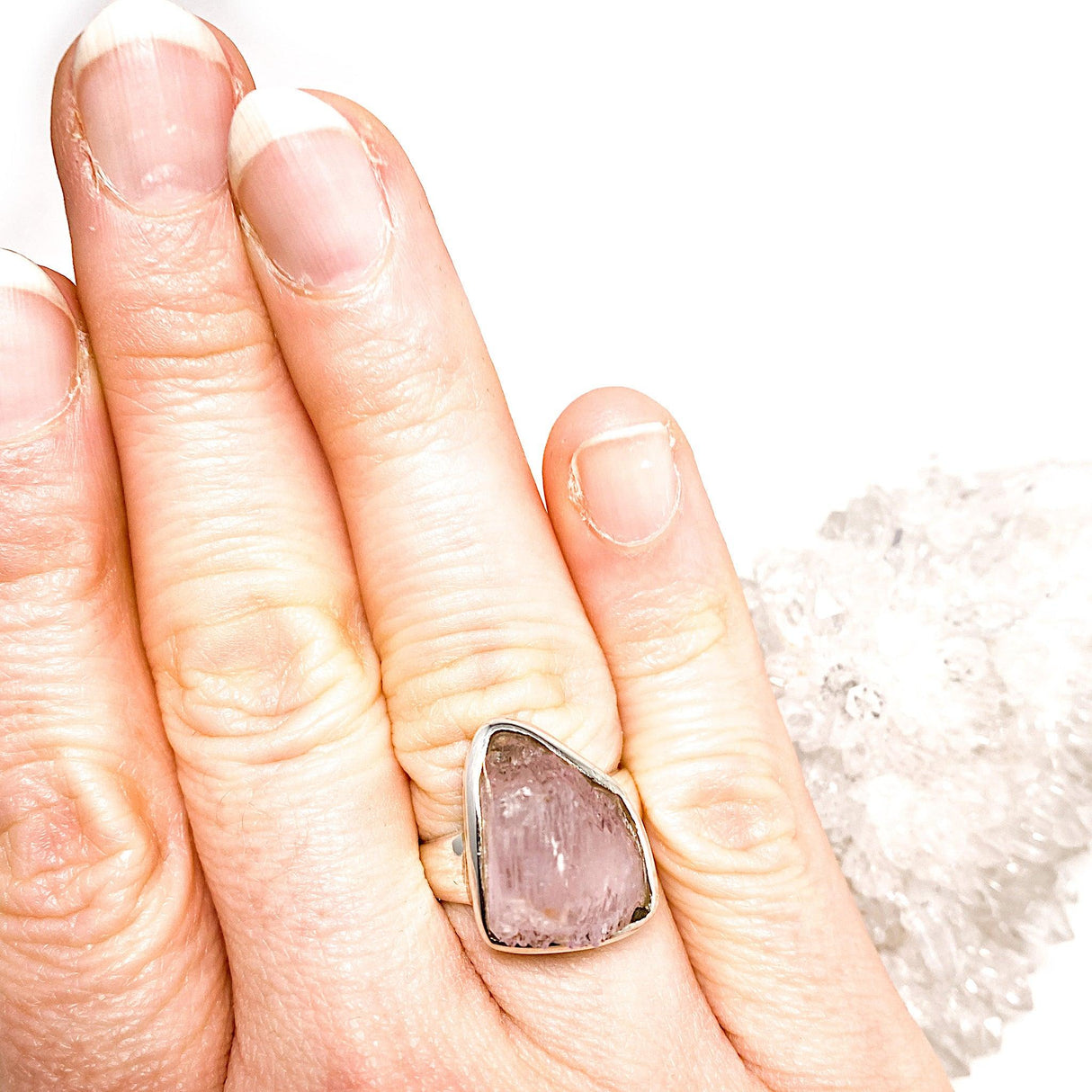 Kunzite raw crystal ring s.9 PRGJ195a - Nature's Magick