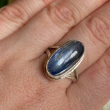 Kyanite oval cabochon ring with split band s.9 KRGJ1578 - Nature's Magick