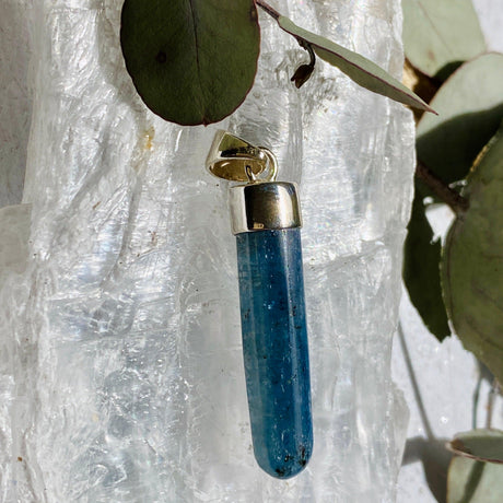 Kyanite pendant KPGJ2680 - Nature's Magick