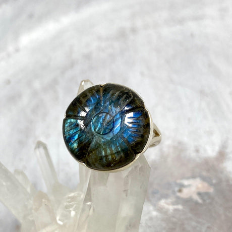 Labradorite Flower Cabochon Ring with split band KRGJ3735 - Nature's Magick