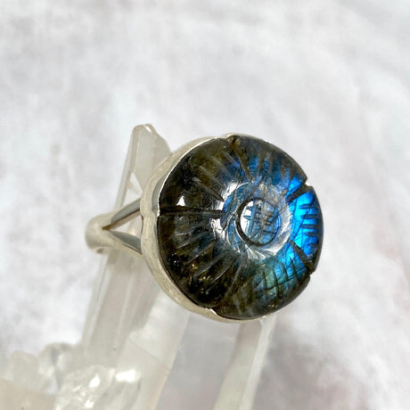 Labradorite Flower Cabochon Ring with split band KRGJ3735 - Nature's Magick