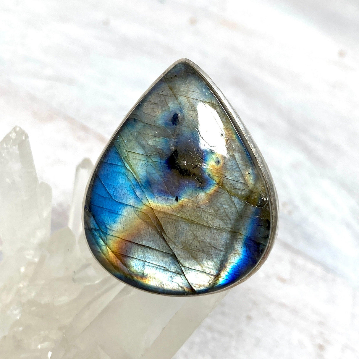 Labradorite large teardrop beaten band ring s.10.75 KRGJ989 - Nature's Magick