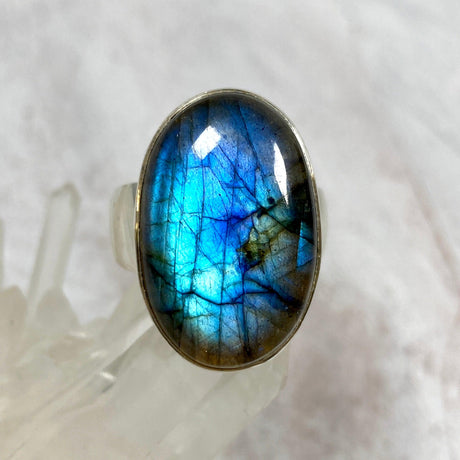 Labradorite oval cabochon ring s.9 KRGJ2751 - Nature's Magick