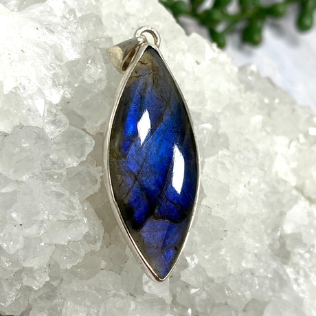 Labradorite pendant KPGJ1553 - Nature's Magick