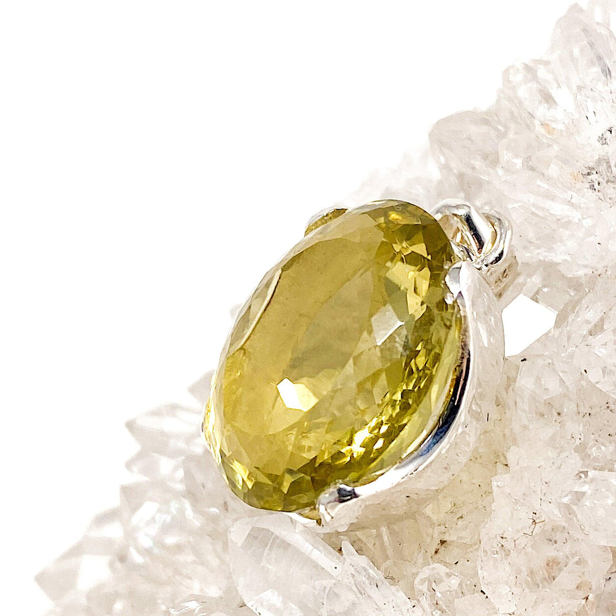 Lemon Quartz oval faceted pendant KPGJ2150 - Nature's Magick