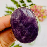 Lepidolite large oval ring s.11 KRGJ1514 - Nature's Magick