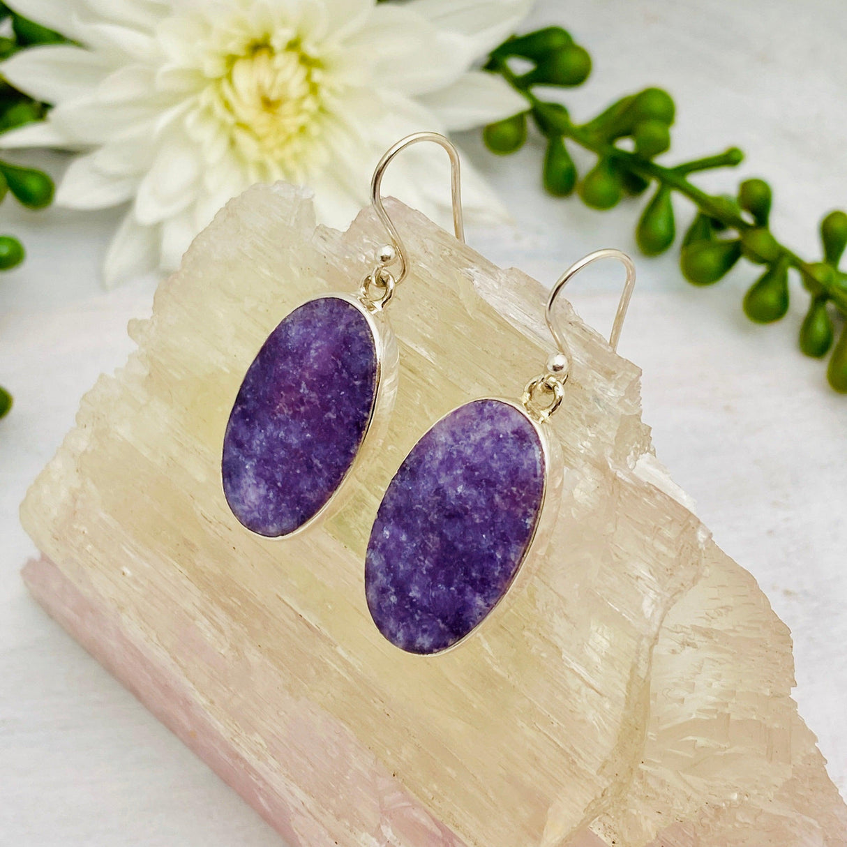 Lepidolite oval earrings KEGJ949 - Nature's Magick