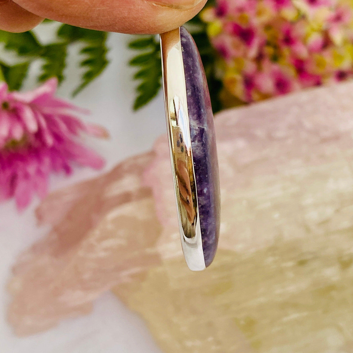 Lepidolite oval pendant KPGJ2744 - Nature's Magick