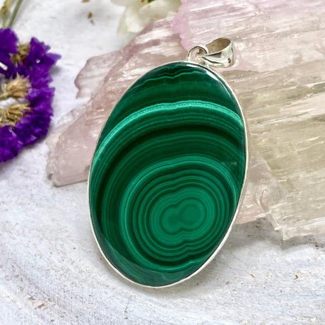 Malachite oval pendant KPGJ3328 - Nature's Magick