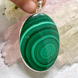 Malachite oval pendant KPGJ3328 - Nature's Magick