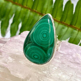 Malachite teardrop cabochon ring with beaten band s.7 KRGJ1710 - Nature's Magick