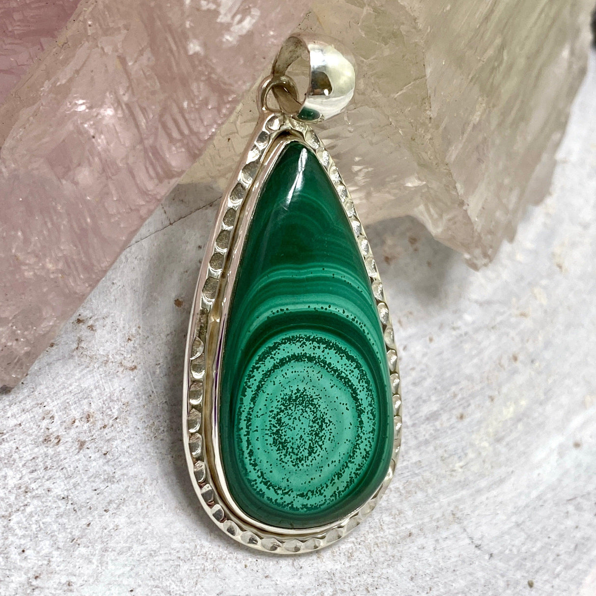 Malachite teardrop pendant KPGJ3322 - Nature's Magick