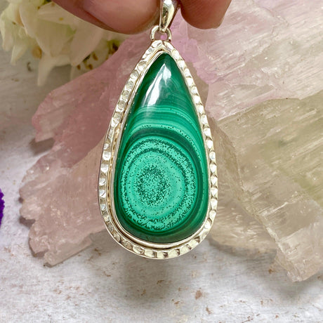 Malachite teardrop pendant KPGJ3322 - Nature's Magick