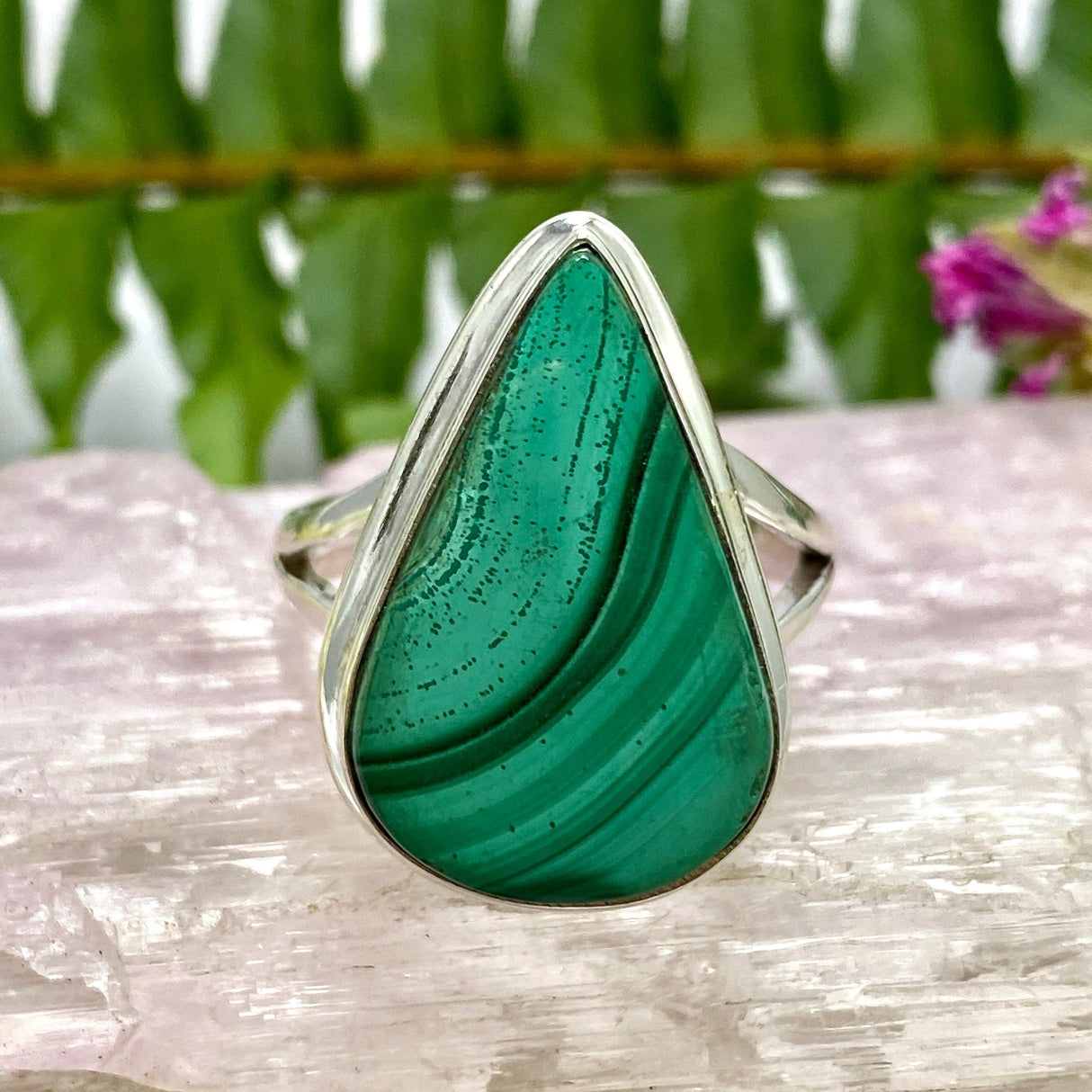 Malachite teardrop ring s.10 KRGJ2624 - Nature's Magick