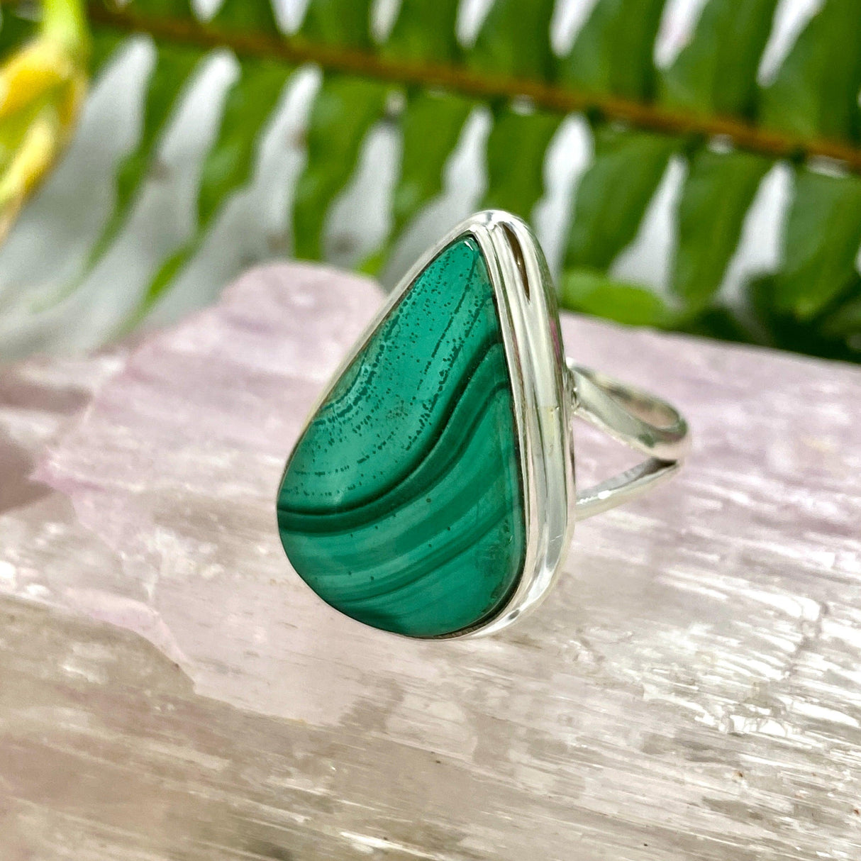 Malachite teardrop ring s.10 KRGJ2624 - Nature's Magick