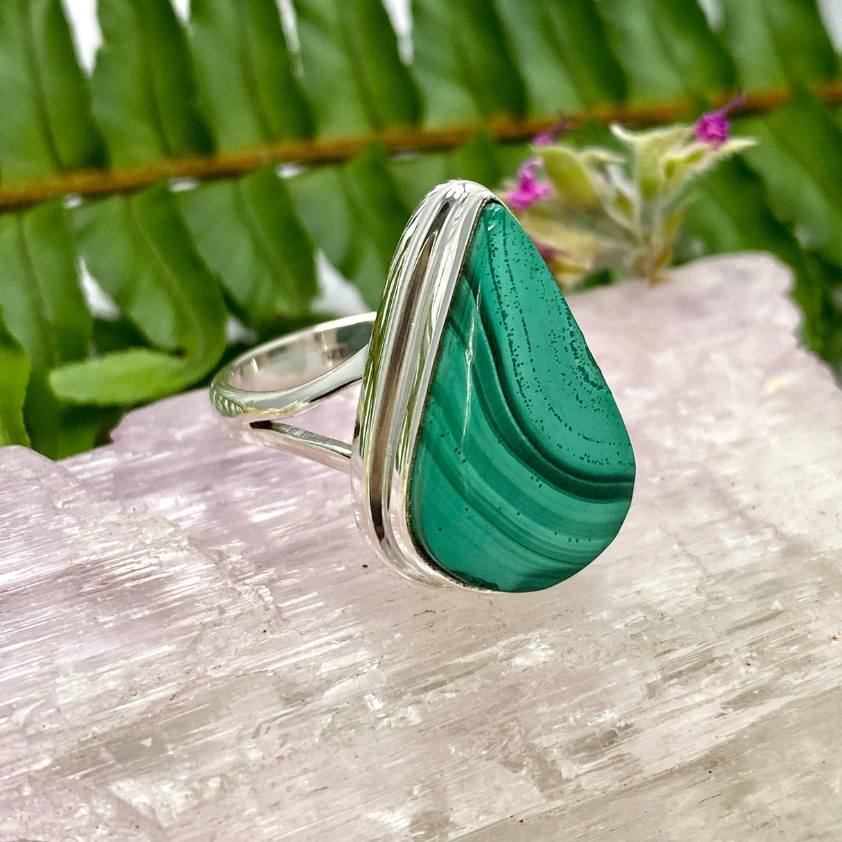 Malachite teardrop ring s.11 KRGJ2625 - Nature's Magick