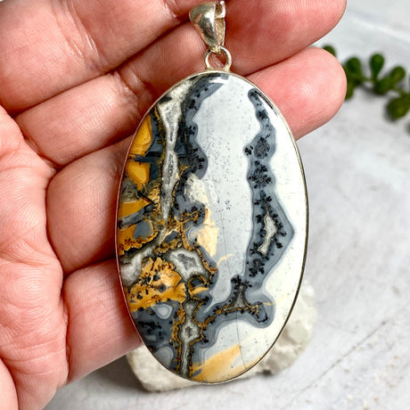 Maligano Jasper oval pendant KPGJ2136 - Nature's Magick