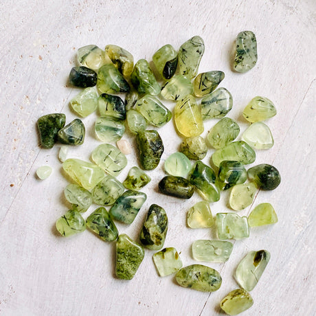 Mini tumbled stones (Chips) 50g - Prehnite with Epidote - Nature's Magick
