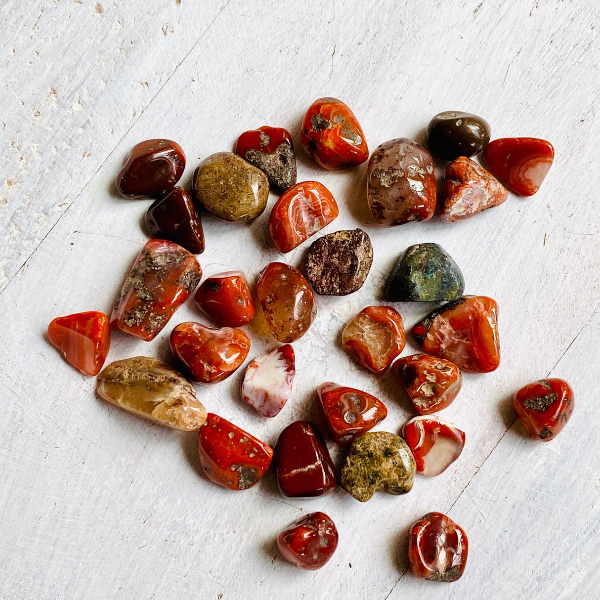 Mini tumbled stones (Chips) 50g - Red Agate - Nature's Magick