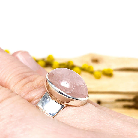 Morganite oval cabochon ring s.8 KRGJ1747 - Nature's Magick