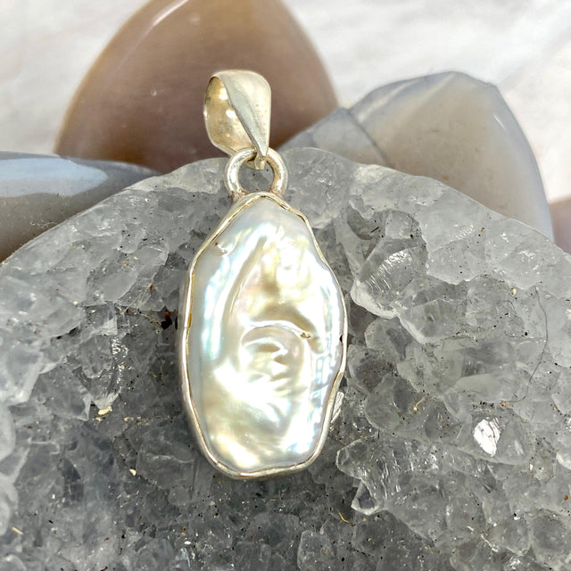 Pearl freeform pendant KPGJ3288 - Nature's Magick