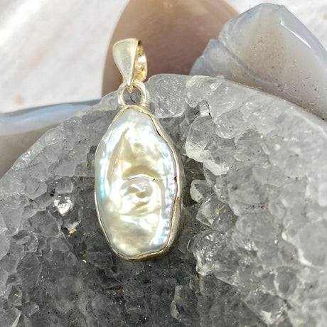 Pearl freeform pendant KPGJ3288 - Nature's Magick