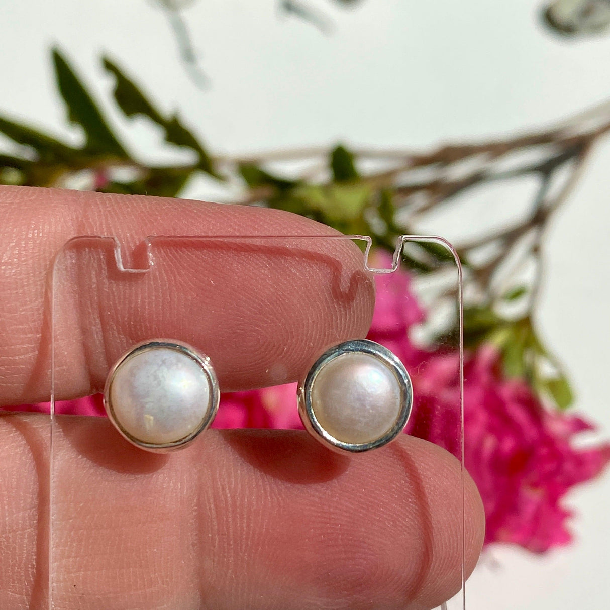 Pearl round cabochon stud earrings KEGJ1048 - Nature's Magick