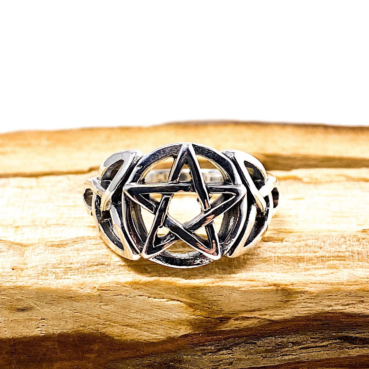 Pentagram / Pentacle and triquetra sterling silver ring RG150 - Nature's Magick