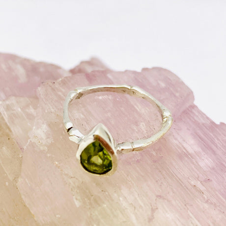 Peridot Teardrop Faceted Fine Band Ring R3691-PE - Nature's Magick