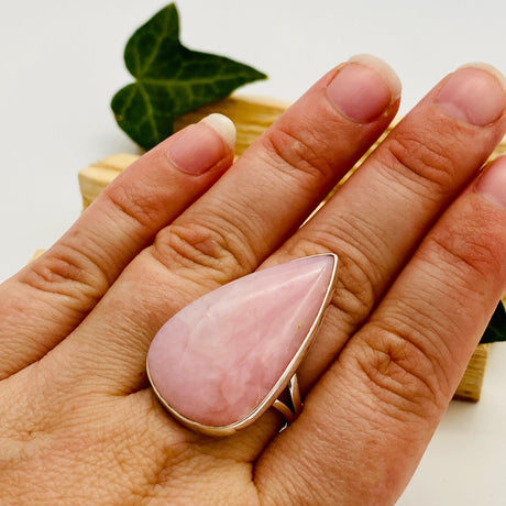 Pink Opal teardrop cabochon ring with split band s.9 KRGJ1589 - Nature's Magick