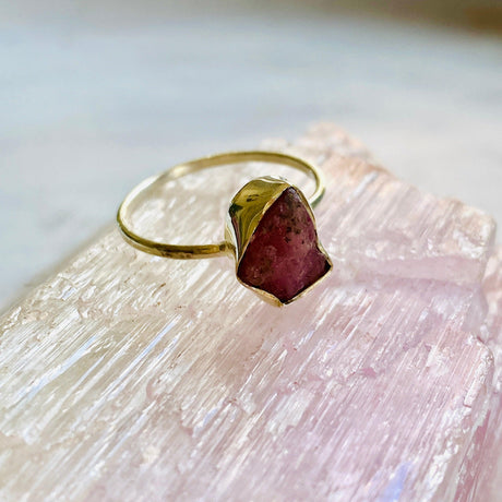 Pink Tourmaline Raw Crystal Fine Band Ring R3701-PT - Nature's Magick