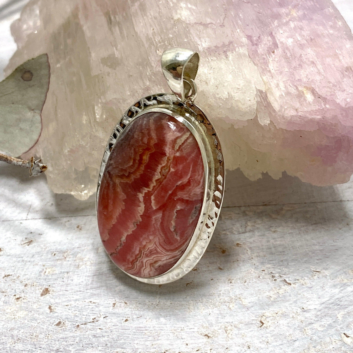 Rhodocrosite oval pendant KPGJ3237 - Nature's Magick