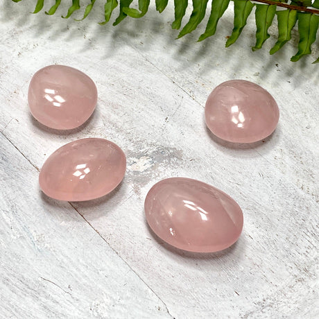 Rose quartz Palmstone RQP - Nature's Magick