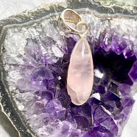 Rose Quartz small teardrop pendant KPGJ2804 - Nature's Magick