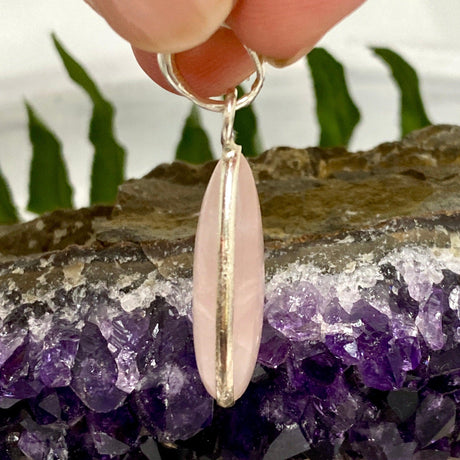 Rose Quartz small teardrop pendant KPGJ2804 - Nature's Magick