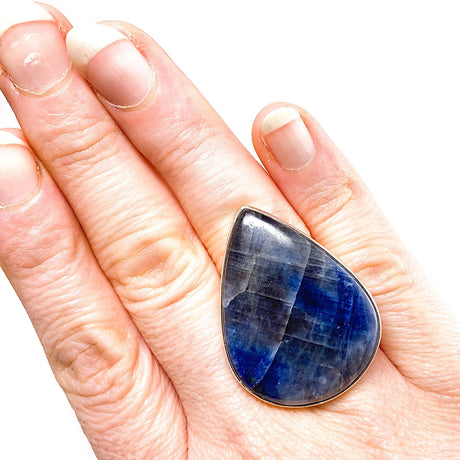 Sapphire teardrop beaten band ring s.9 KRGJ1618 - Nature's Magick