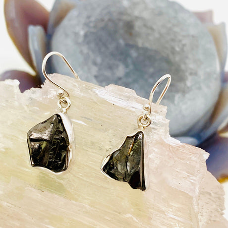 Shungite raw earrings KEGJ939 - Nature's Magick