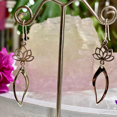 Silver Lotus with leaf earrings SE1027 - Nature's Magick