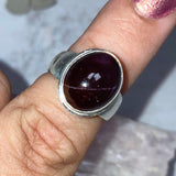 Star Garnet Oval Ring Size 7 KRGJ2406 - Nature's Magick