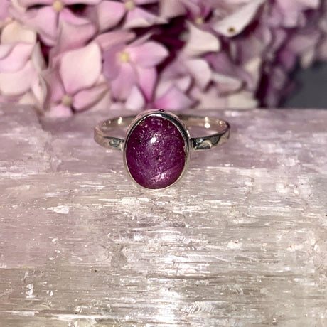 Star Ruby oval ring s.8 KRGJ2493 - Nature's Magick